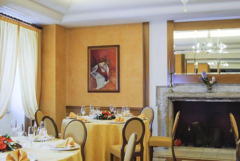 Hotel&Ristorante Miramonti Palazzo Storico Rieti Exteriér fotografie