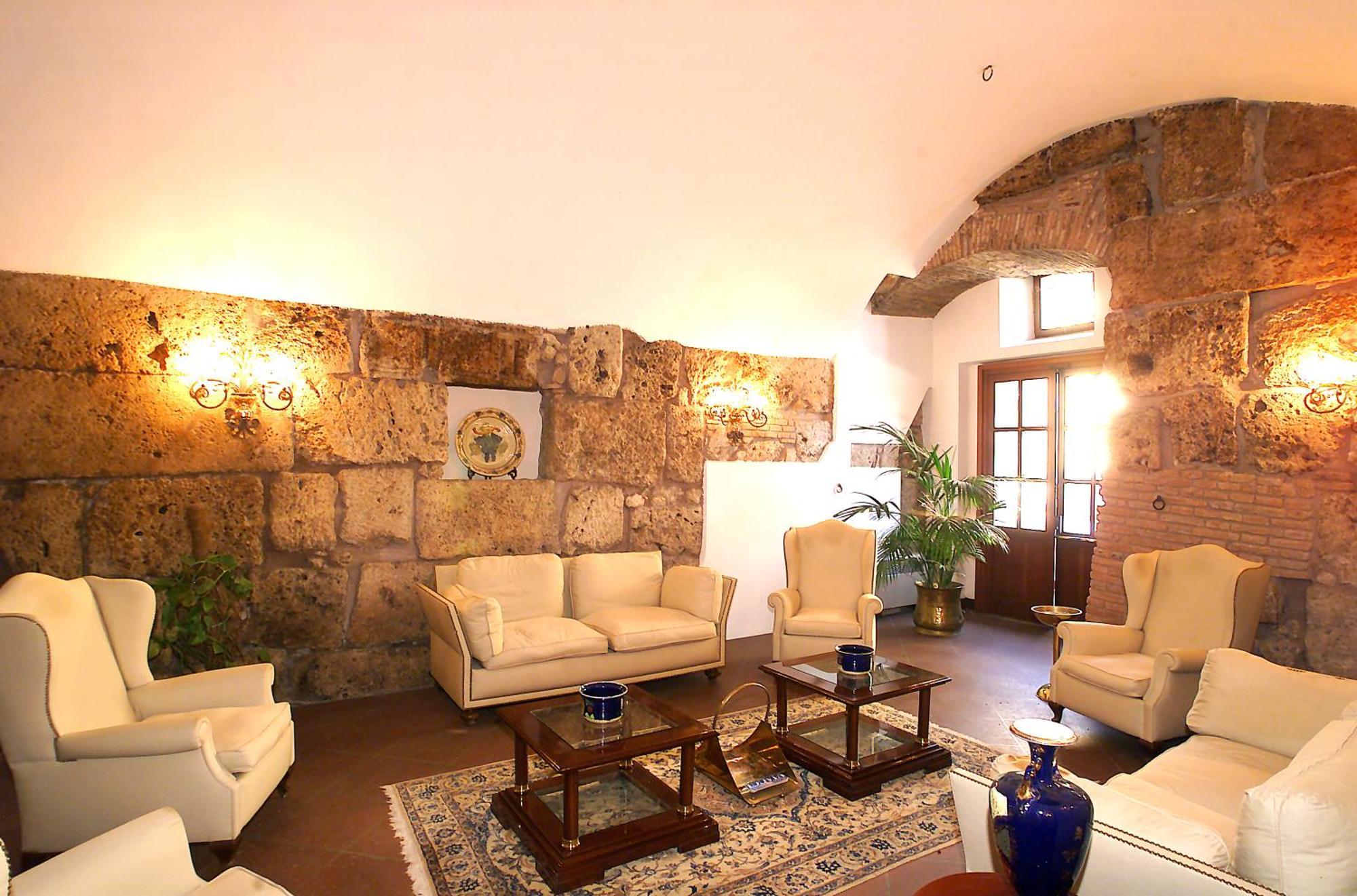 Hotel&Ristorante Miramonti Palazzo Storico Rieti Exteriér fotografie