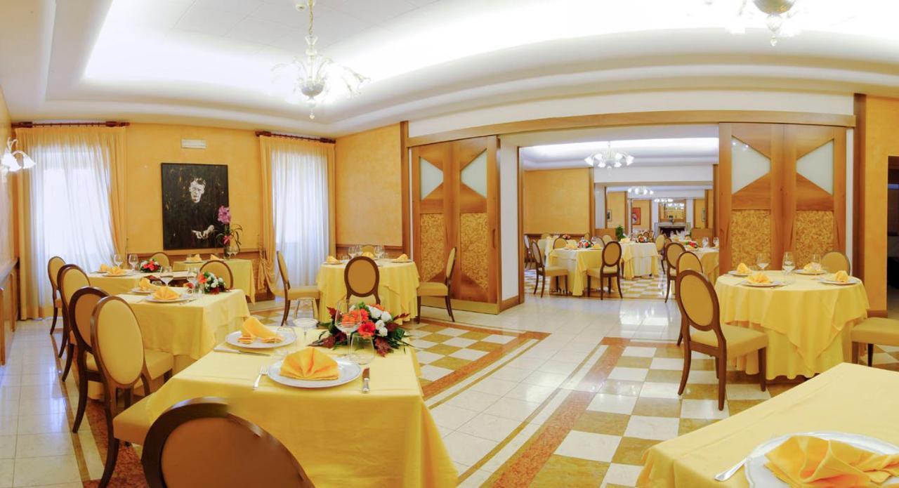 Hotel&Ristorante Miramonti Palazzo Storico Rieti Exteriér fotografie